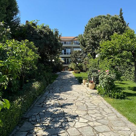 Paneon Apartments Nea Iraklitsa Kültér fotó