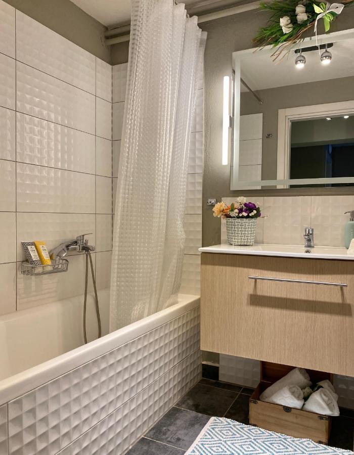 Paneon Apartments Nea Iraklitsa Kültér fotó