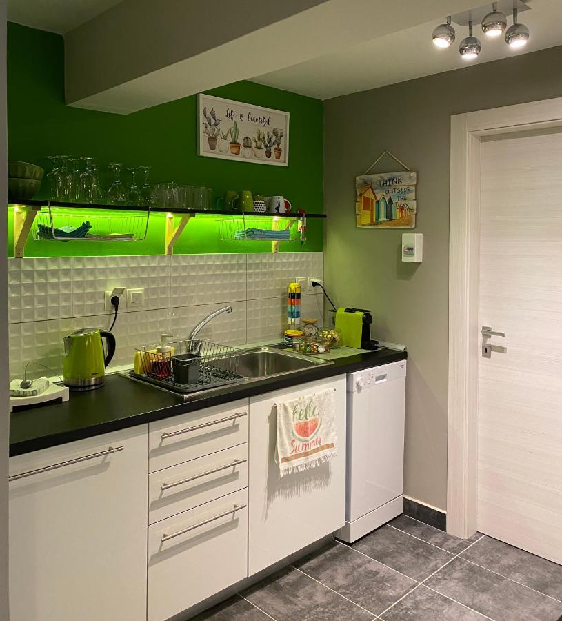 Paneon Apartments Nea Iraklitsa Kültér fotó